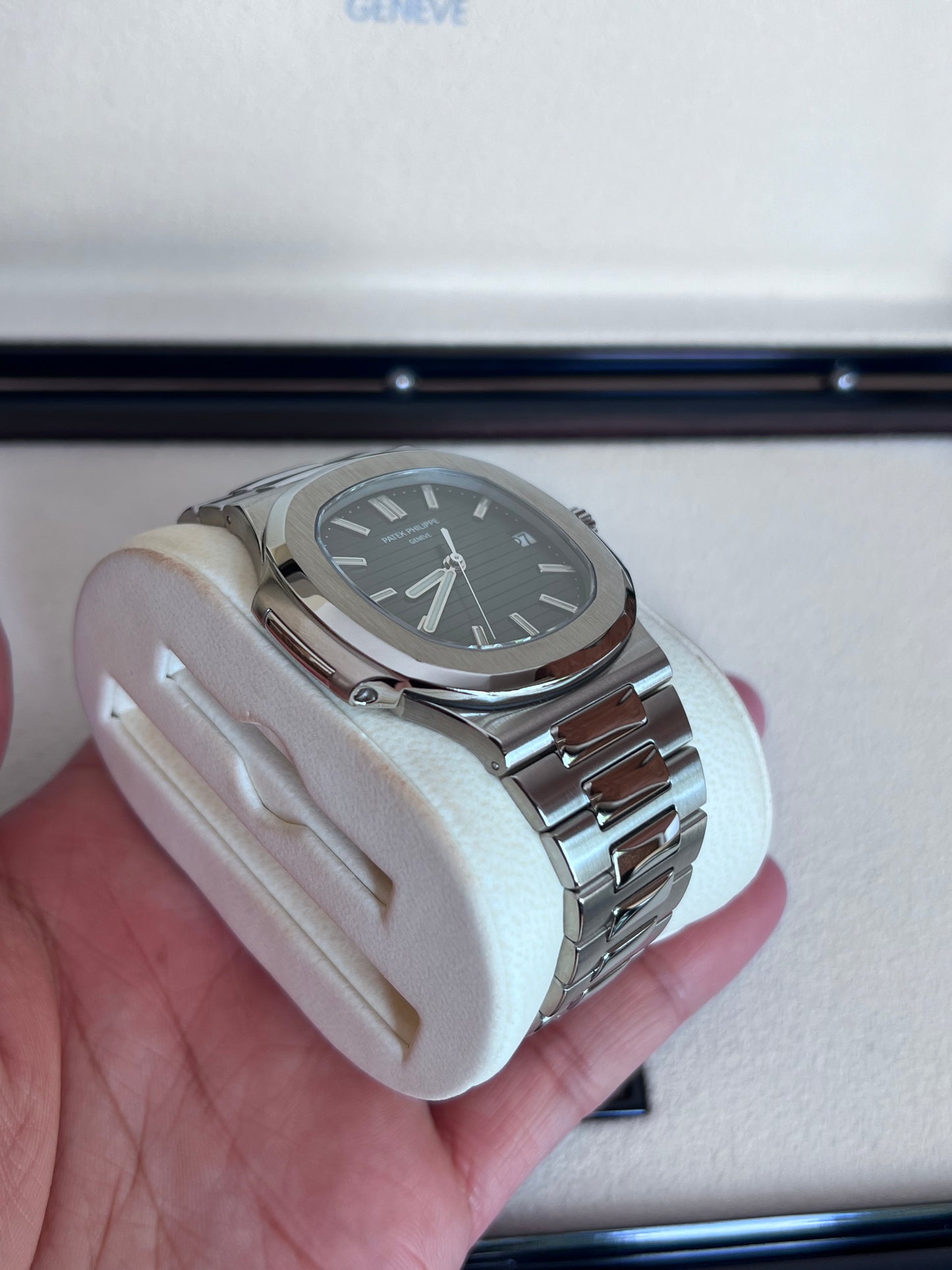 Patek Philippe Nautilus Blue Dial 5711/1A 2019 Full Set