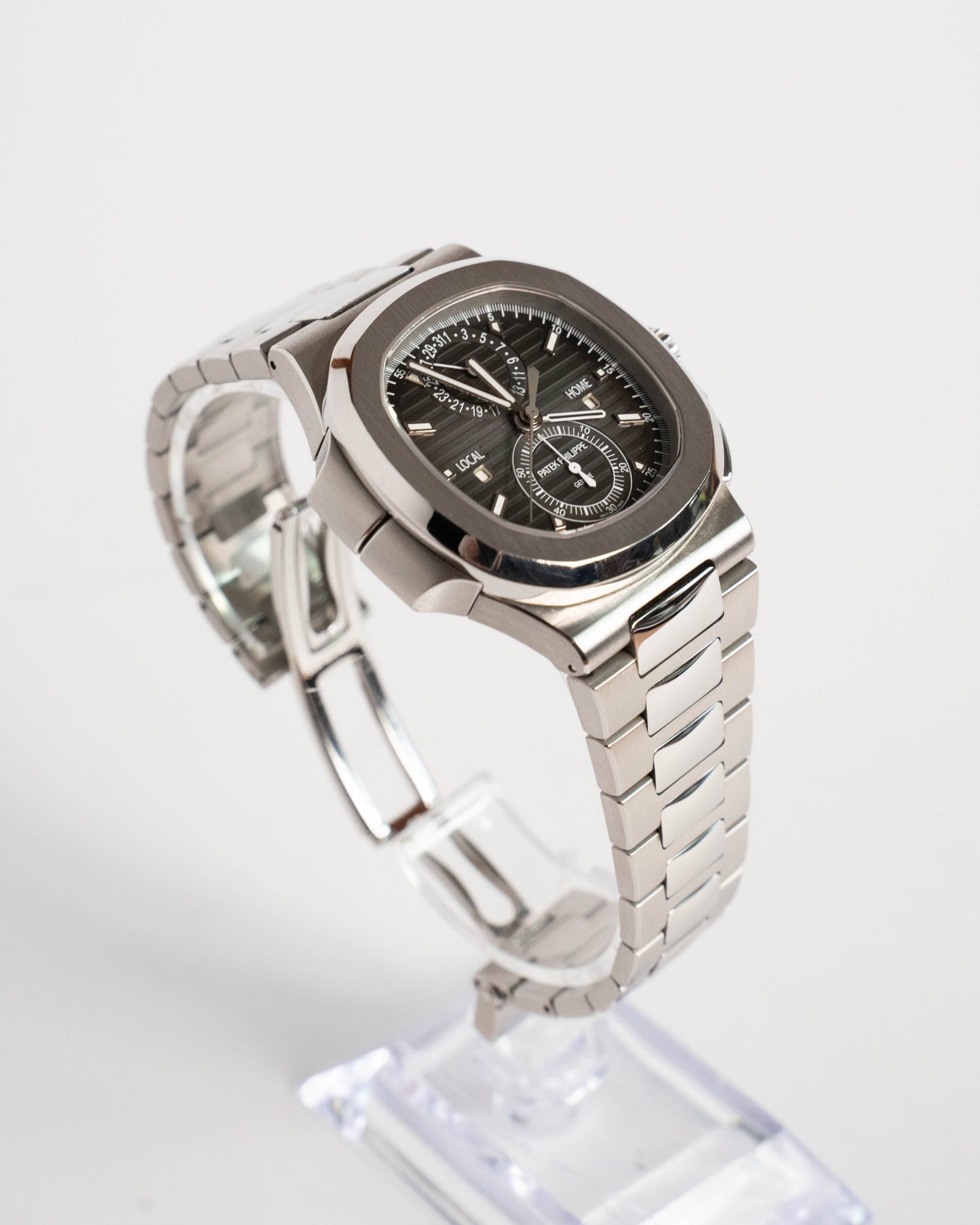 Patek Philippe Nautilus 5990/1A 2017
