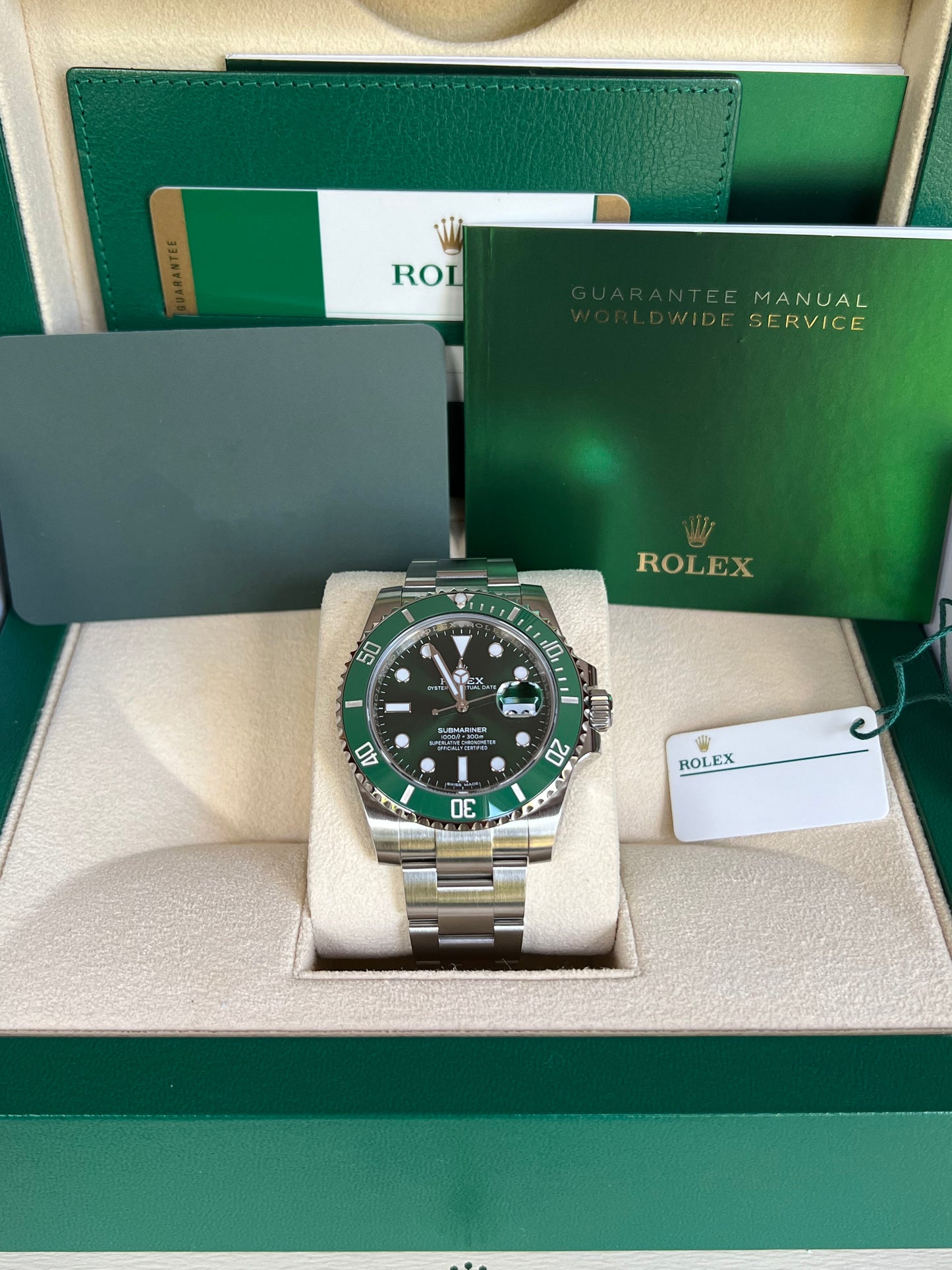 Rolex Submariner Date Hulk 116610LV  2017